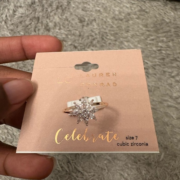 Lauren Conrad Faux Engagement Style Ring! - Picture 1 of 6